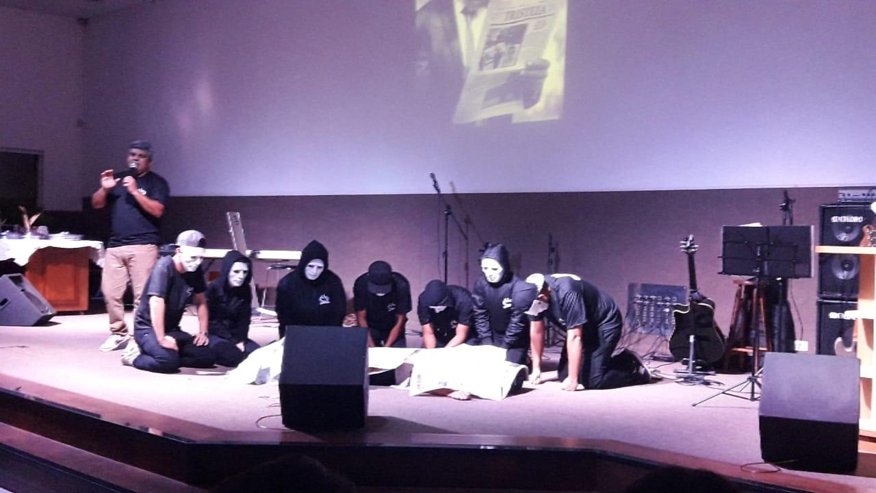  Teatro Nunca desista de mim - Ministério Despertai